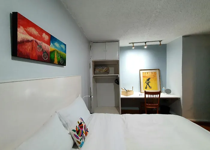 Guest house Lindas Eugenio Sue Mexico City