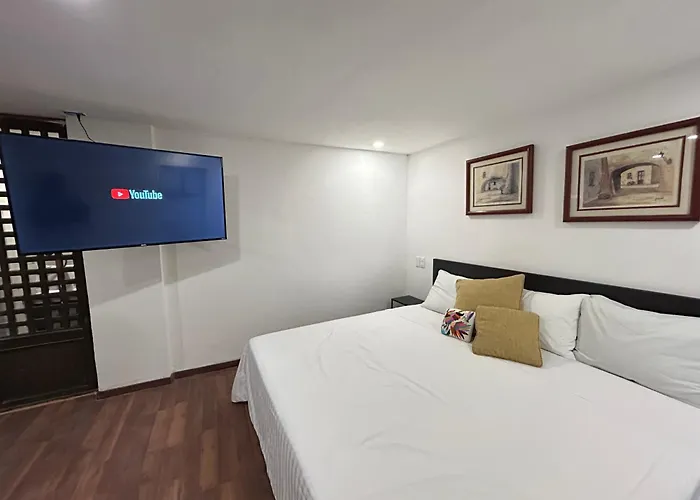 Lindas Eugenio Sue Guest house Mexico City