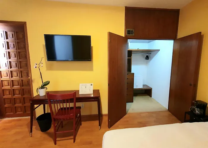 Lindas Eugenio Sue Guest house